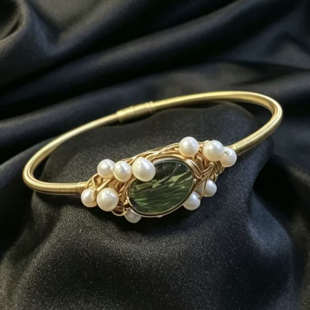 Wire rapping Freshwater pearl bangle(4mm)