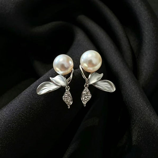 S925 Sliver Tulip Design Seawater Japanese Akoya Madama Pearl Earring（8mm）